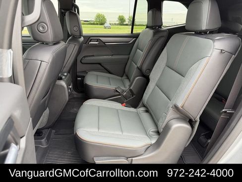 New 2026 GMC Acadia AT4 w/ LPO, Floor Liner Package AWD/4WD image 23
