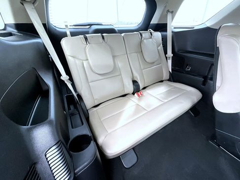 Used 2022 Ford Explorer XLT w/ Equipment Group 202A image 21