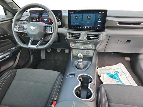 Used 2024 Ford Mustang GT RWD image 9