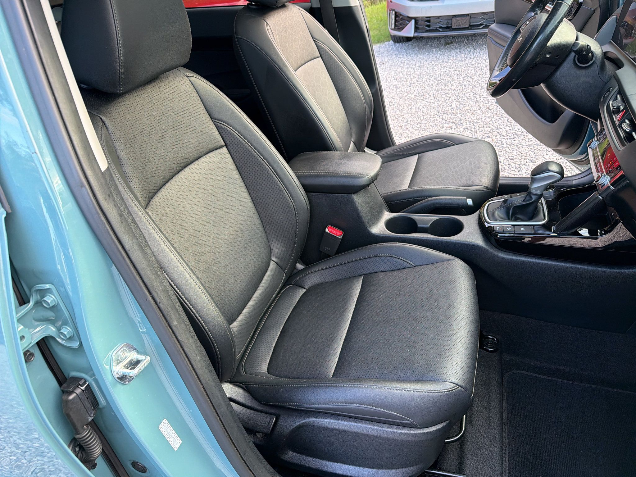 Used 2025 Kia Seltos EX w/ EX Sunroof Package FWD image 24
