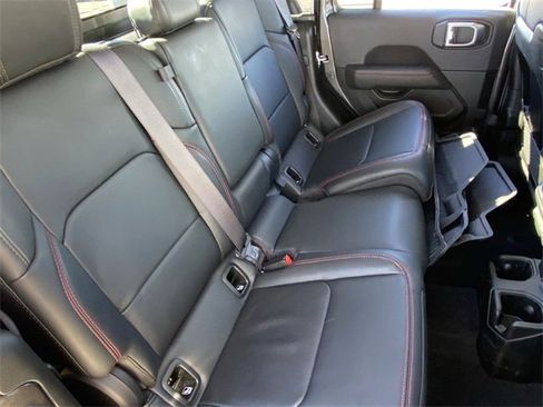 Used 2025 Jeep Gladiator Rubicon w/ Convenience Group image 14