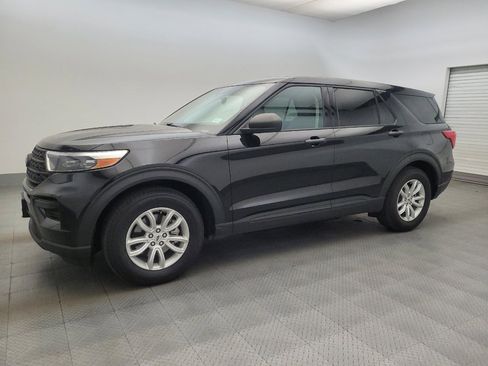 Used 2021 Ford Explorer 2WD image 2