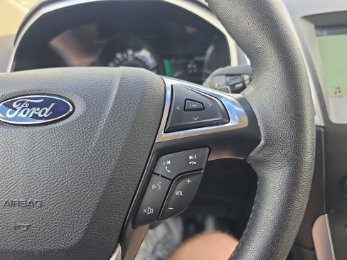 Used 2017 Ford Edge SEL w/ Equipment Group 201A AWD/4WD image 21