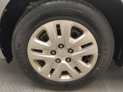 Used 2020 Dodge Journey SE FWD image 31