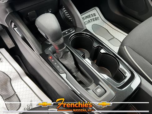Used 2026 Chevrolet TrailBlazer LT AWD/4WD image 16