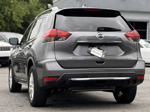 Used 2017 Nissan Rogue SL AWD/4WD image 3
