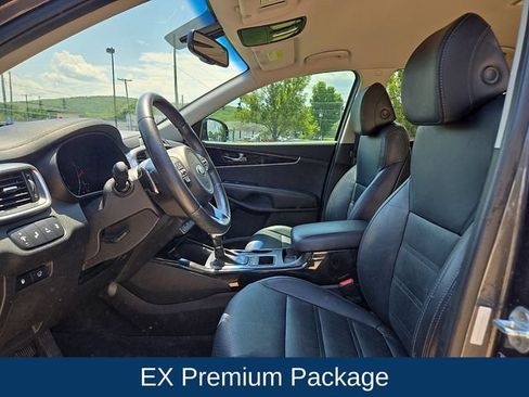 Used 2017 Kia Sorento EX w/ EX Premium Package AWD/4WD image 2