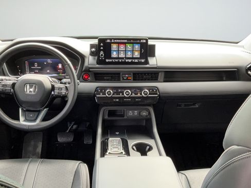 Used 2024 Honda Pilot Elite image 11