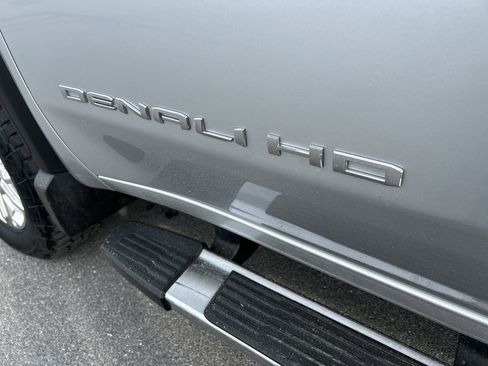 Used 2022 GMC Sierra 2500 Denali w/ Denali Ultimate Package image 13
