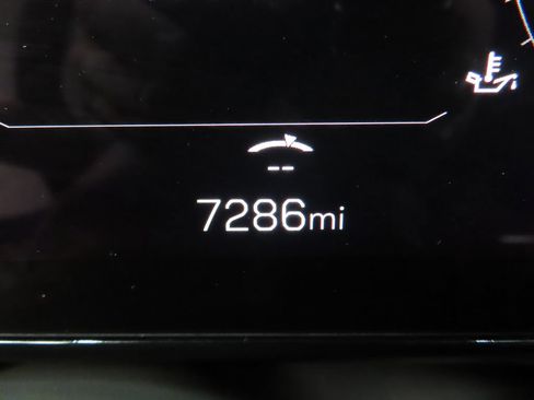 Used 2025 GMC Yukon Denali w/ Sun & Power Step Package AWD/4WD image 13