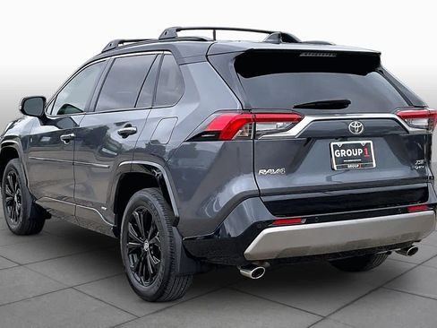 Used 2025 Toyota RAV4 XSE AWD/4WD image 12