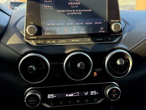 Used 2020 Nissan Sentra SV image 10