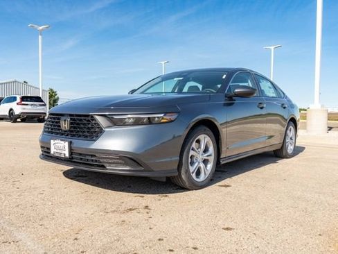 Used 2025 Honda Accord LX image 3