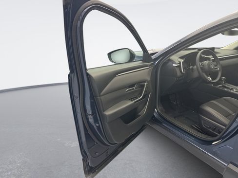 Used 2026 MAZDA CX-50 AWD 2.5 S w/ Preferred Pkg image 9