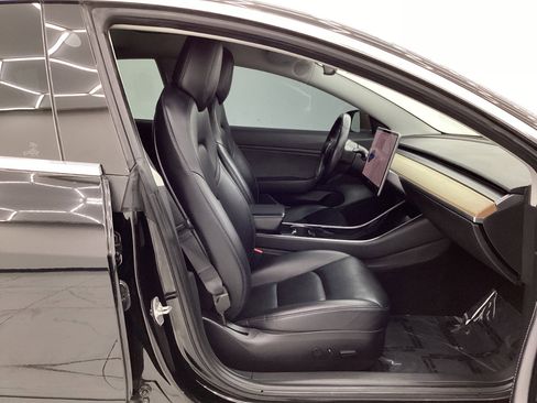 Used 2018 Tesla Model 3 Mid Range RWD image 15