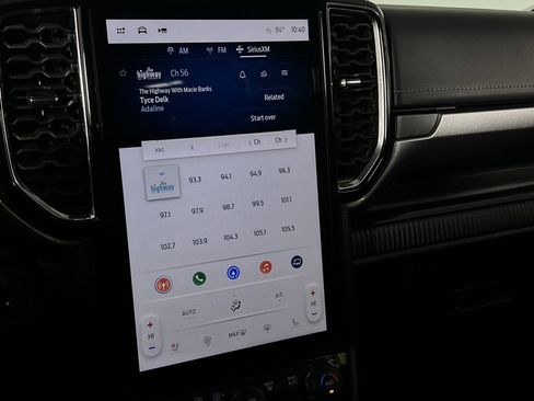 Used 2024 Ford Ranger Lariat w/ Advanced Towing Package image 19