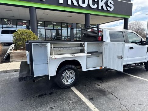 Used 2022 Ford F250 XL w/ Power Equipment Group image 23