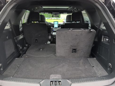 Used 2023 Ford Explorer ST w/ Equipment Group 401A AWD/4WD image 40