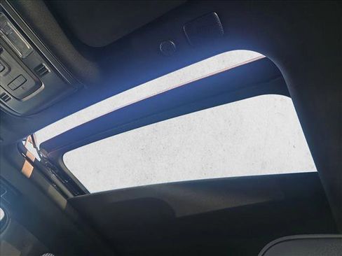 Used 2021 GMC Yukon Denali image 13