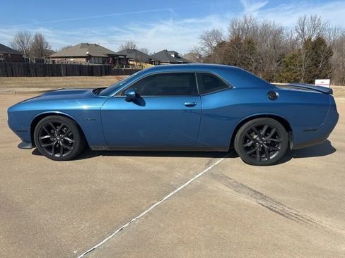Used 2020 Dodge Challenger R/T w/ Blacktop Package image 2