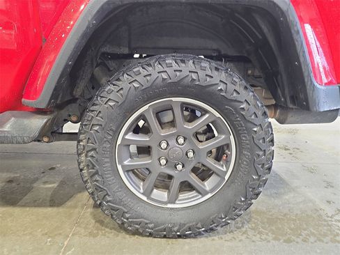 Used 2020 Jeep Gladiator Overland w/ Trailer Tow Package image 33