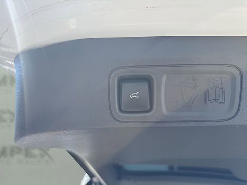 Used 2021 Ford Expedition XLT RWD image 31