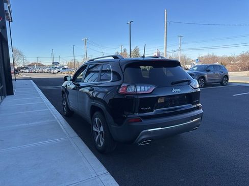Used 2019 Jeep Cherokee Limited image 5