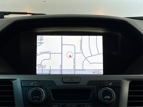 Used 2011 Honda Odyssey Touring image 24