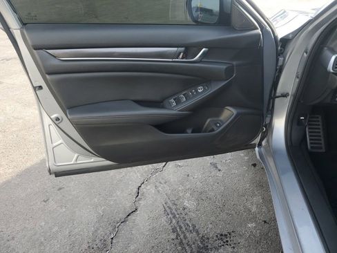 Used 2020 Honda Accord Sport image 12