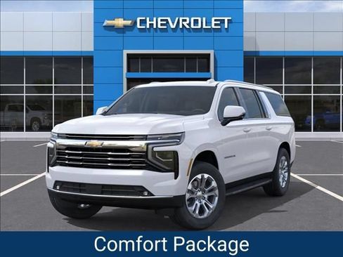 New 2026 Chevrolet Suburban LT w/ Comfort Package AWD/4WD image 6