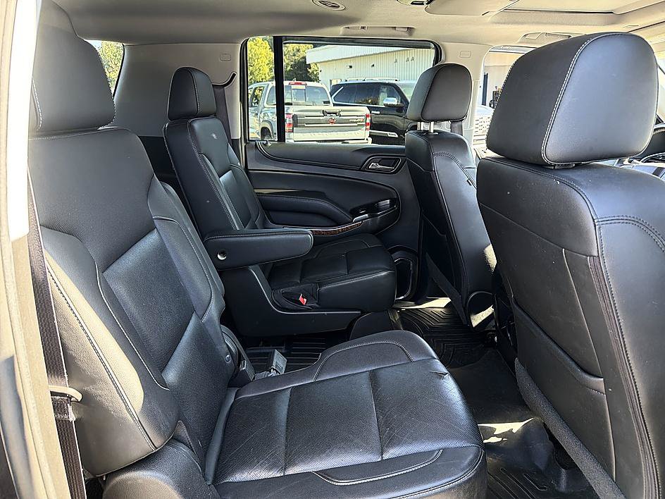 Used 2017 Chevrolet Suburban Premier AWD/4WD image 17