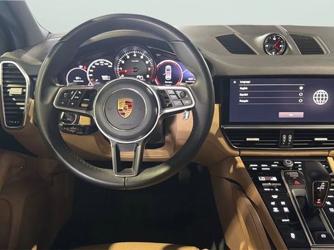Used 2023 Porsche Cayenne AWD/4WD image 72