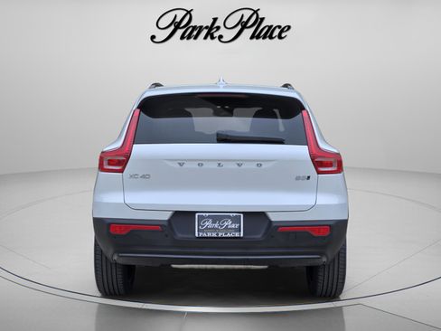 New 2026 Volvo XC40 B5 Plus w/ Protection Package Premier AWD/4WD image 4