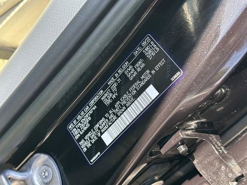 Certified 2023 Volvo V60 B5 Cross Country Plus w/ Climate Package image 29