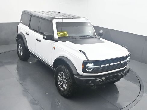 New 2025 Ford Bronco Badlands image 40