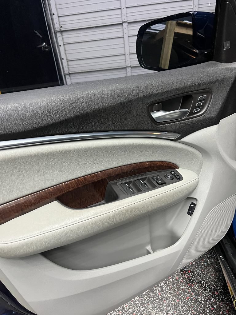 Used 2017 Acura MDX w/ Technology Package FWD image 8