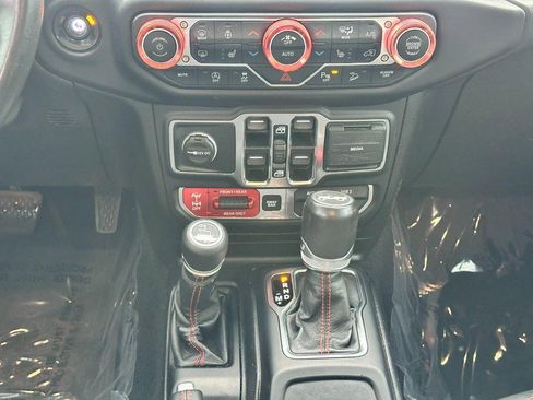Used 2020 Jeep Wrangler Unlimited Rubicon AWD/4WD image 14