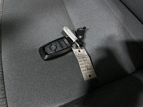 Used 2021 Ford F150 XLT w/ Equipment Group 302A High image 38