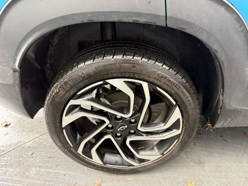 Used 2025 Chevrolet TrailBlazer RS image 35