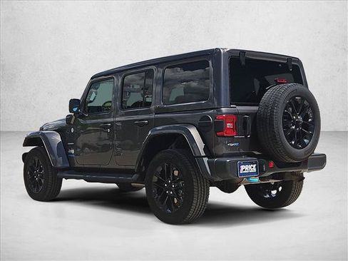 Used 2021 Jeep Wrangler Unlimited Sahara w/ Cold Weather Group AWD/4WD image 8