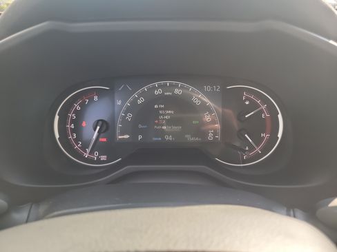 Certified 2024 Toyota RAV4 XLE w/ Convenience Package FWD image 32