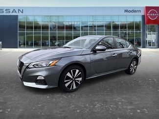 Certified 2022 Nissan Altima 2.5 SV video 1