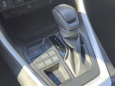 New 2025 Toyota RAV4 XLE image 17