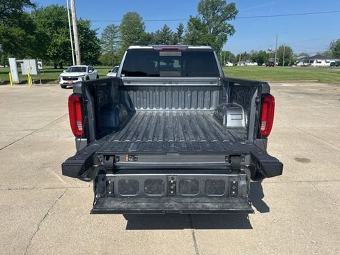 Used 2020 GMC Sierra 1500 SLT w/ SLT Premium Package AWD/4WD image 17