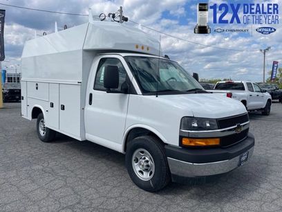 New 2025 Chevrolet Express 3500 w/ Power Convenience Package