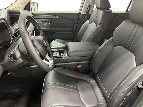 New 2026 Honda Pilot Touring image 12