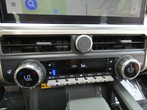 Used 2025 Toyota Tacoma TRD Off-Road w/ TRD Off Road Premium Package image 73