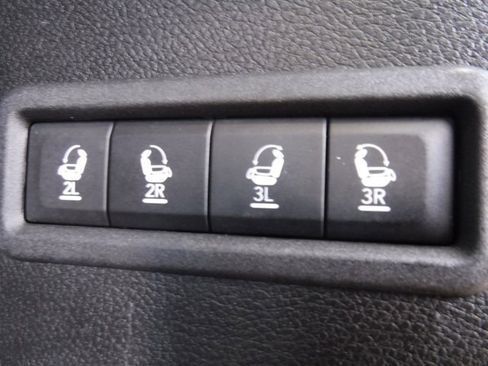 Used 2022 Jeep Wagoneer Series III image 65