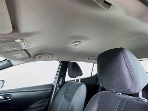 Used 2021 Nissan Leaf SV image 24