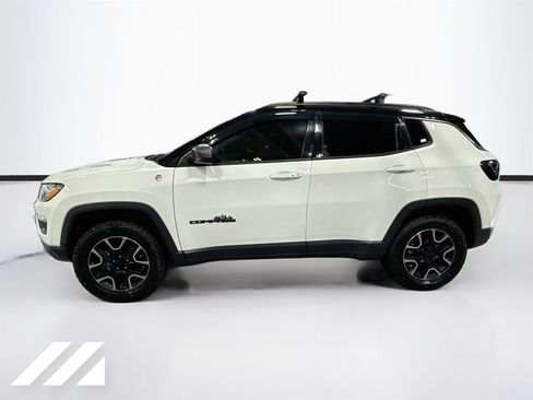 Used 2019 Jeep Compass Trailhawk AWD/4WD image 8